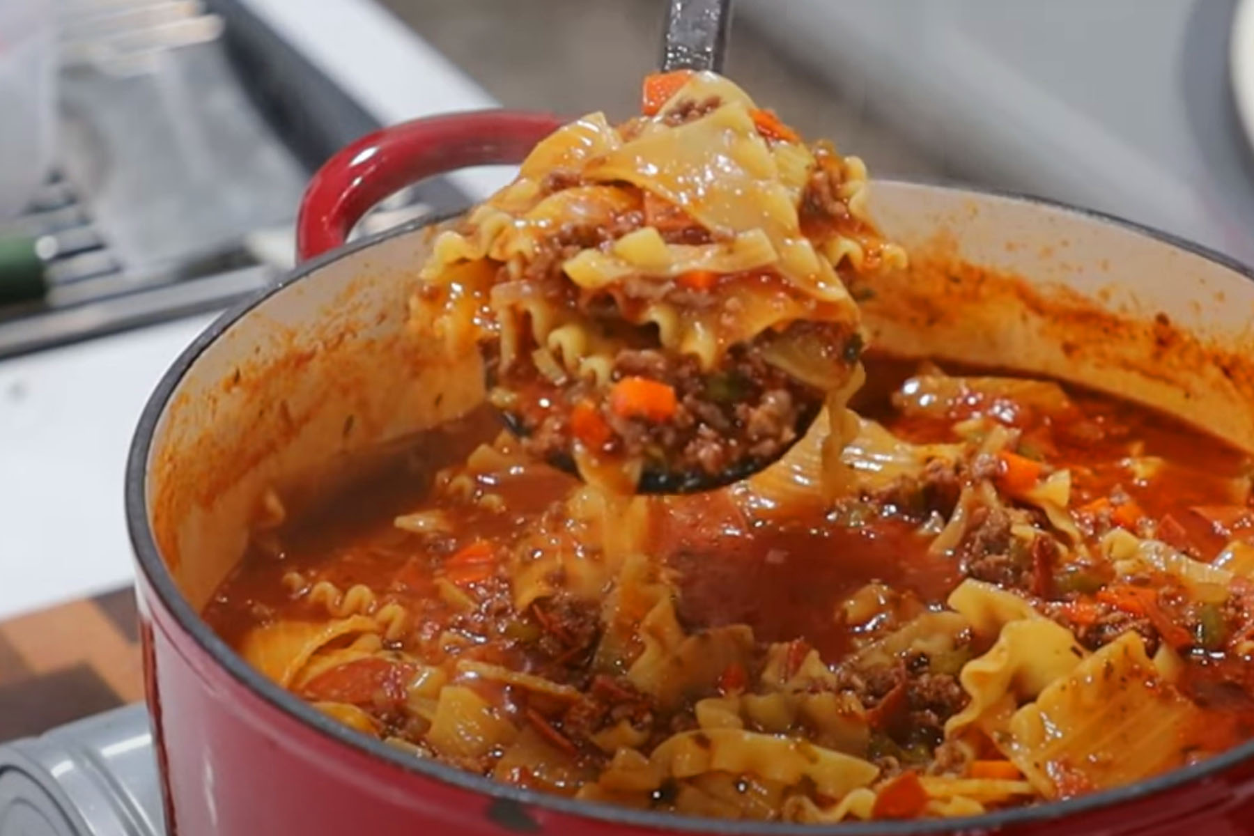 Lasagna Soup Recipe – Quick, Delicious & Hearty Dinner