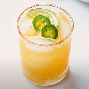 Spicy Mango Margarita With Mango Puree