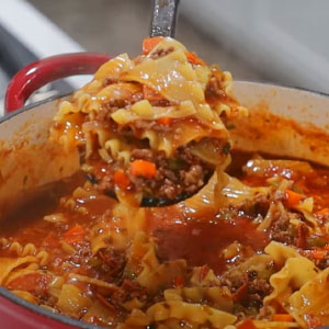 Lasagna Soup Recipe – Quick, Delicious & Hearty Dinner