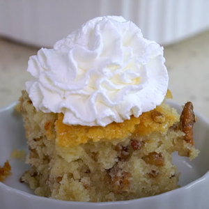 Pecan Pie Dump Cake Recipe​