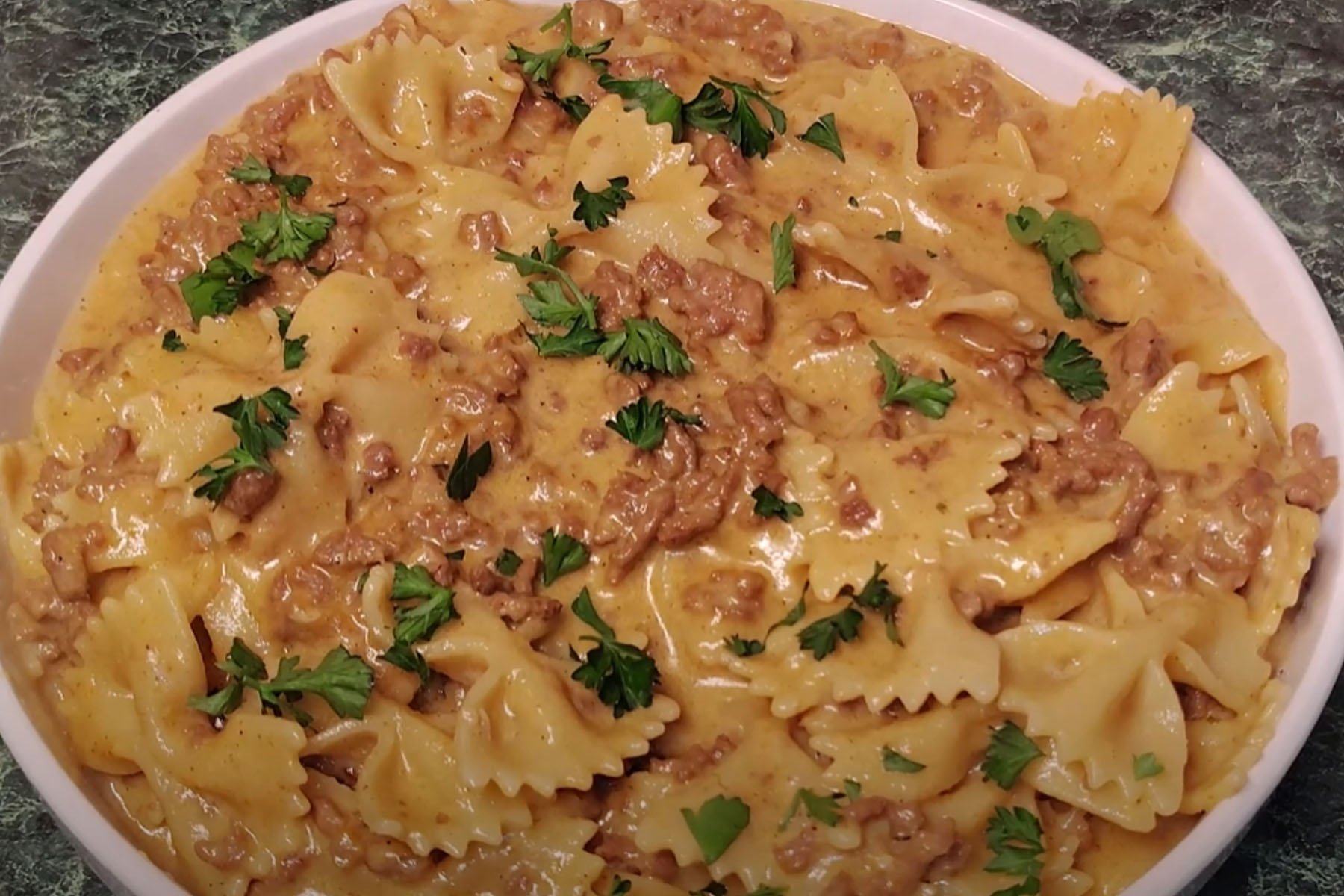 Creamy Beef And Bowtie Pasta Recipe​