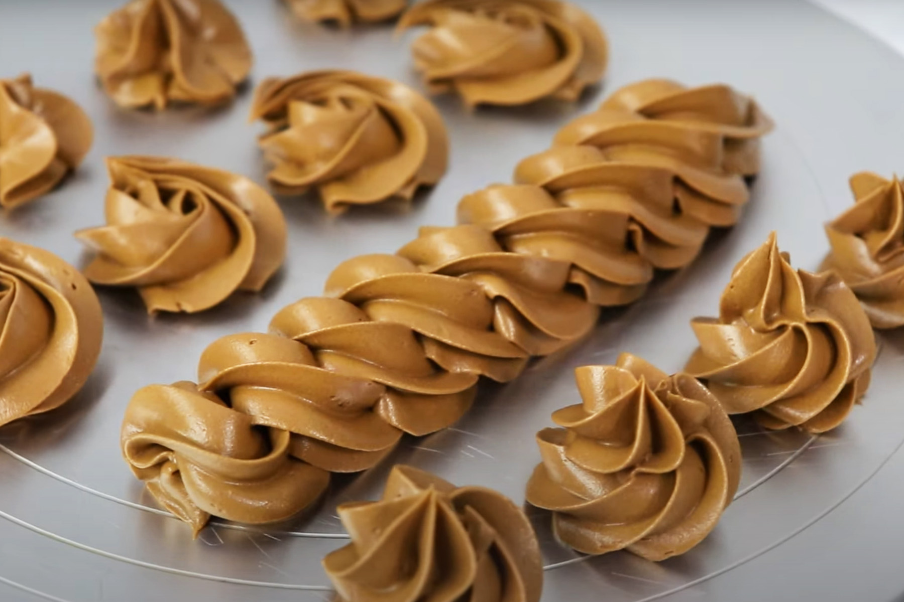 Easy chocolate swiss meringue buttercream Recipe